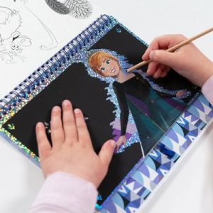 totum creative kit frozen ii scratchbook 34