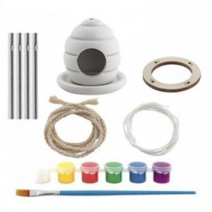 Alternative view of Casuta Moxy pentru pasari, de colorat, cu clopotel de vant , guase si pensula